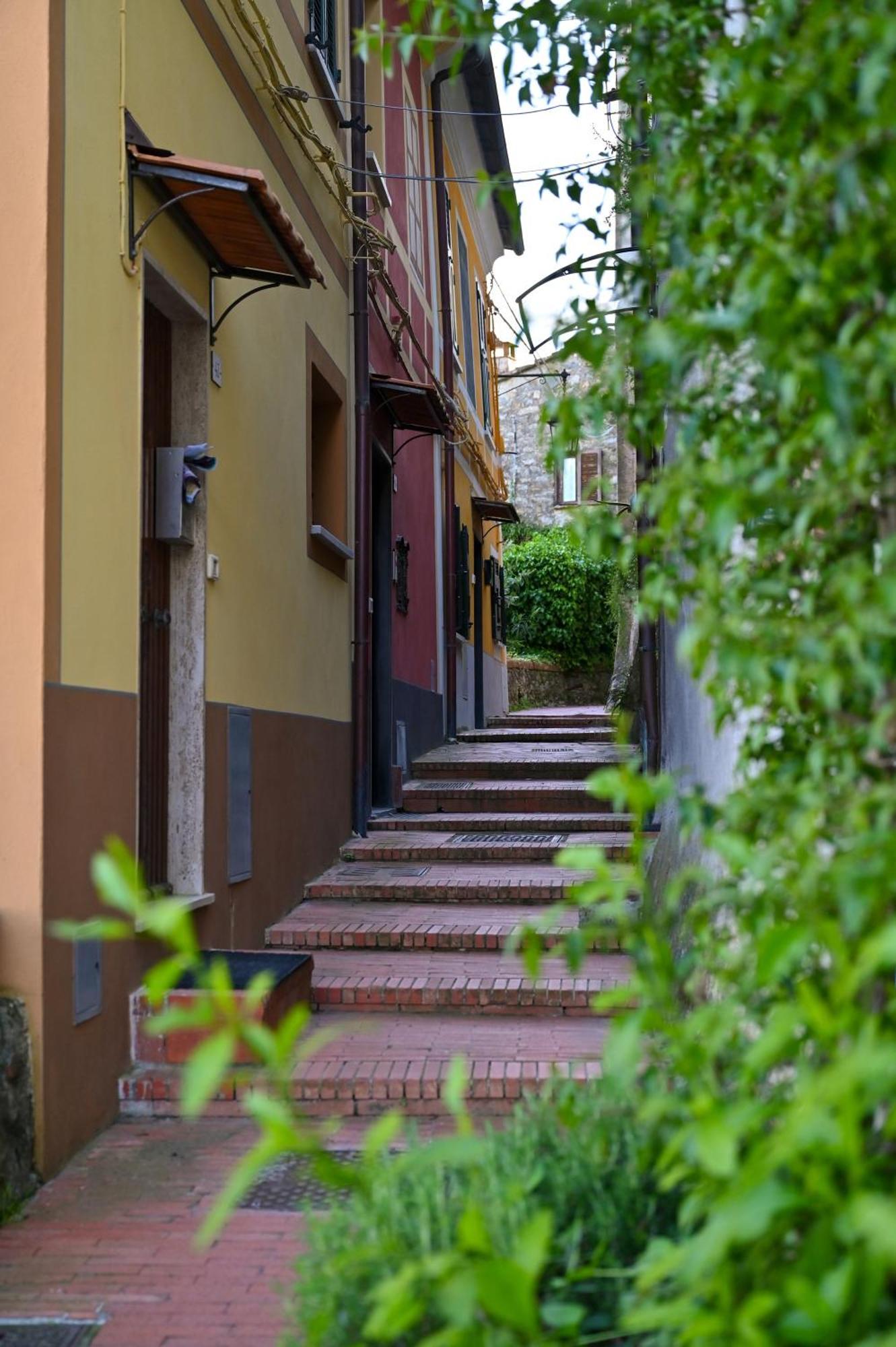 Casa E Mansarda Delle Mura Ameglia Exterior photo